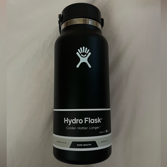 🌺Black Hydro Flask - Picture 5 of 7